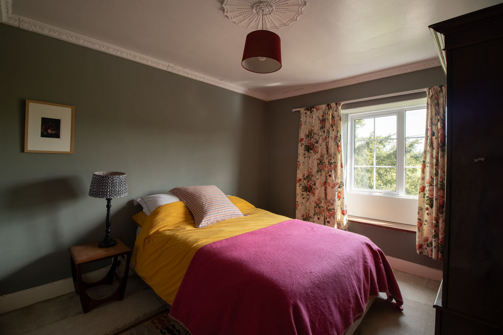 Bedroom- click for photo gallery